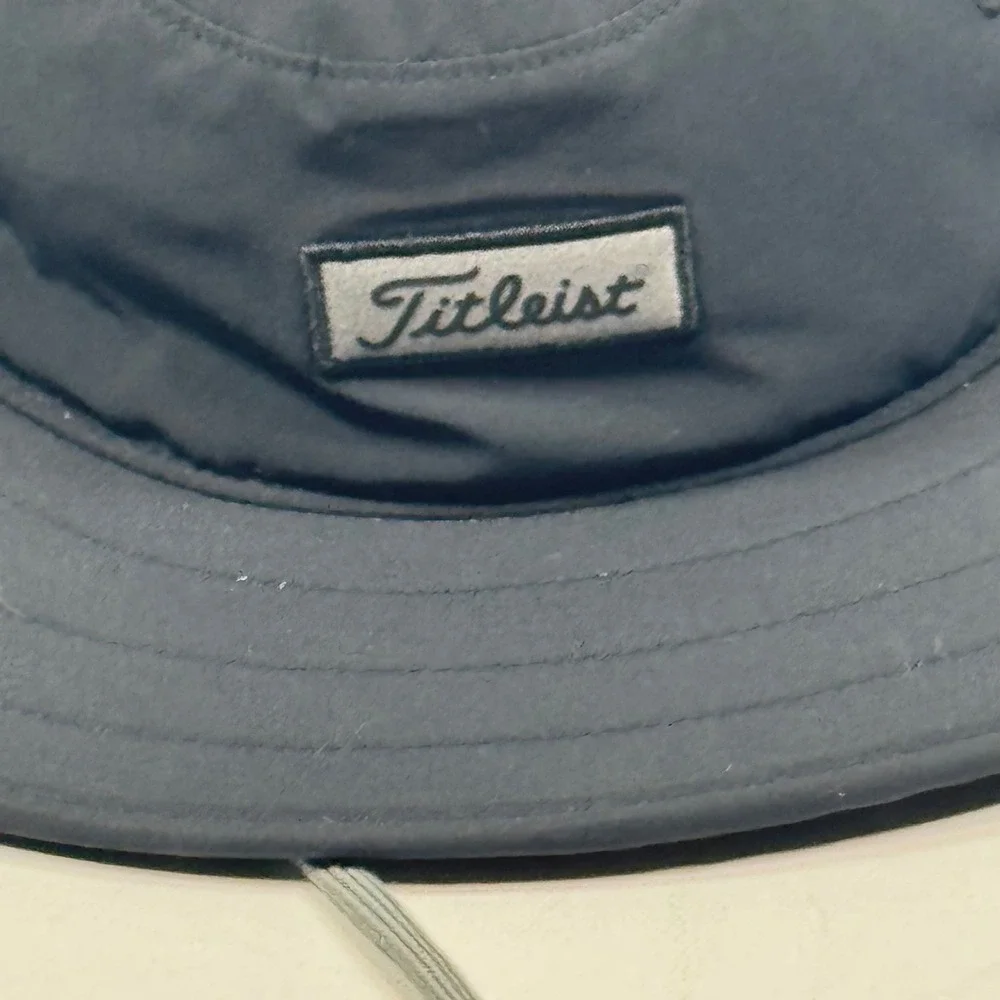 Titleist Golf Aussie Bucket Hat Black Wide Brim Sun Hat Mens Adjustable